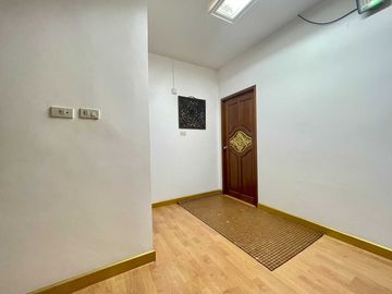 Single house for sale, Baan Chao Phraya project, Soi Lat Krabang, Khum Klao Road.