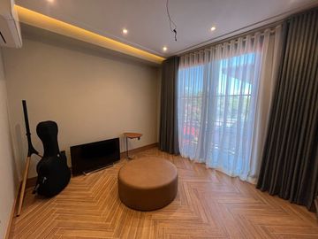 🌟 FOR SALE: Brand New Three-Storey Family Compound in BF East Phase IV, Cupang, Muntinlupa City 🌟