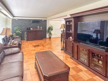 Casa Amplia Remodelada, En Lindo Sector De Providencia