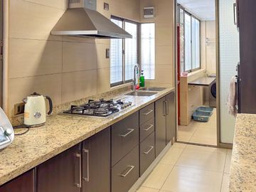 Casa Amplia Remodelada, En Lindo Sector De Providencia