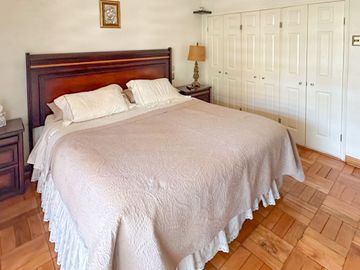 Casa Amplia Remodelada, En Lindo Sector De Providencia