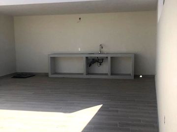 Casa en Venta en Juriquilla de 3 pisos.