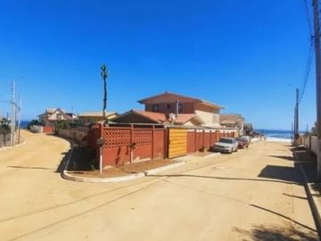Venta de Casa Condominio Rocas De Córdova, El Tabo.