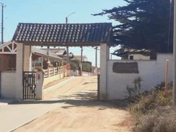 Venta de Casa Condominio Rocas De Córdova, El Tabo.