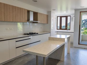 EXCLUSIVO Y ESPECTACULAR PENT HOUSE EN VILLUCO