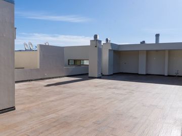 EXCLUSIVO Y ESPECTACULAR PENT HOUSE EN VILLUCO