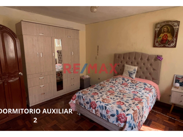 VENTA DE CASA DE 2 PISOS + 3 DEPARTAMENTOS INDEPENDIENTES EN PILARES ADUANEROS A PRECIO REBAJADO; OPORTUNIDAD ÚNICA: NO LA DEJES PASAR!!!