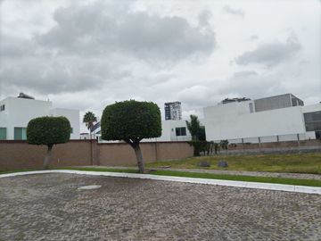 TERRENO EN VENTA UBICADO EN CLUSTER 444 LOMAS DE ANGELOPOLIS I, SAN ANDRES CHOLULA PUEBLA