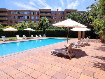 DEPARTAMENTO CON JARDÍN PROPIO / CAMINO TURÍSTICO