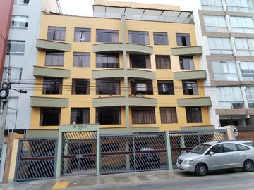 Vendo Acogedor Departamento + Depòsito en La Calera de Monterrico, Surquillo