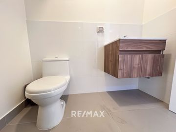 SE ALQUILA DEPARTAMENTO DE ESTRENO IMCLUIDO COCHERA - 74 M2
