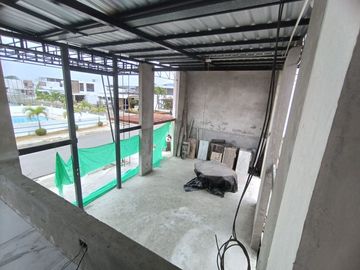 casa de venta en portoviejo avenida manabi MV