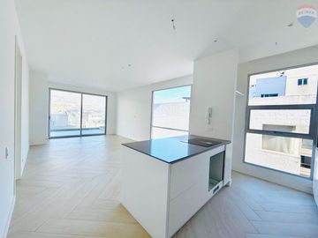 En Venta Depto. de Lujo 2 Dorm. 120 m² con Balcón, Ed. Oh Residencias, González Suárez