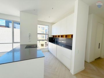 En Venta Depto. de Lujo 2 Dorm. 120 m² con Balcón, Ed. Oh Residencias, González Suárez