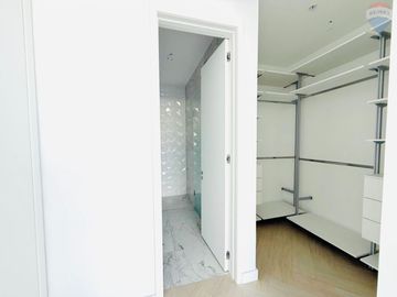En Venta Depto. de Lujo 2 Dorm. 120 m² con Balcón, Ed. Oh Residencias, González Suárez