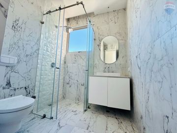 En Venta Depto. de Lujo 2 Dorm. 120 m² con Balcón, Ed. Oh Residencias, González Suárez