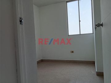 Se Vende Departamento Con Balcon Frente A Tottus De Canta Callao