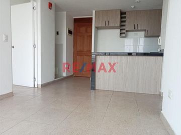 Se Vende Departamento Con Balcon Frente A Tottus De Canta Callao