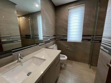 🌟 FOR SALE: Brand New Three-Storey Townhouse in Brgy. Mariana, New Manila, Quezon City 🌟