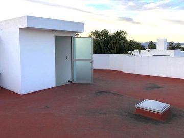 CASA EN COTO PRIVADO EN ALTOZANO, a unos pasos de escuelas, hospitales. REBAJADA