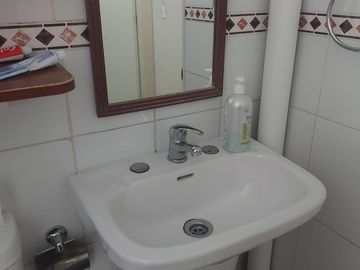 SE VENDE AMPLIA CASA EN INVICA, PLACILLA