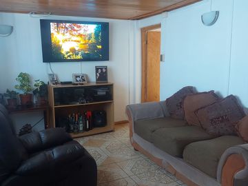 SE VENDE AMPLIA CASA EN  EL TERCER SECTOR DE PLAYA ANCHA