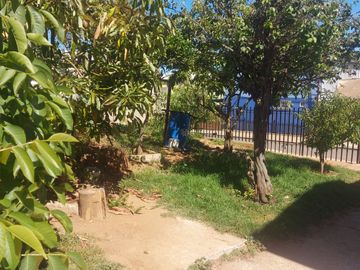 SE VENDE AMPLIA CASA EN  EL TERCER SECTOR DE PLAYA ANCHA