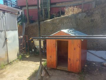 SE VENDE AMPLIA CASA EN  EL TERCER SECTOR DE PLAYA ANCHA