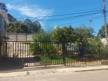 SE VENDE AMPLIA CASA EN  EL TERCER SECTOR DE PLAYA ANCHA