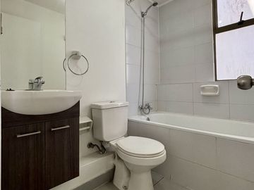Se vende departamento 2 dormitorios,  2 baños, estacionamiento y bodega en San Miguel a pasos de metro Lo Viel