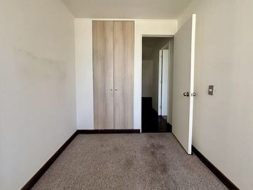Se vende departamento 2 dormitorios,  2 baños, estacionamiento y bodega en San Miguel a pasos de metro Lo Viel