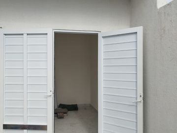 Casa nueva de 3 recámaras con amplio jardín en la Col. Ejido 1ro. de mayo sur