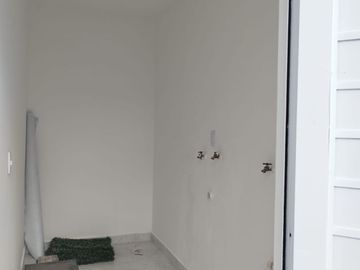 Casa nueva de 3 recámaras con amplio jardín en la Col. Ejido 1ro. de mayo sur