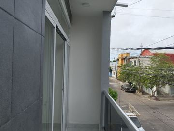 Casa nueva de 3 recámaras con amplio jardín en la Col. Ejido 1ro. de mayo sur