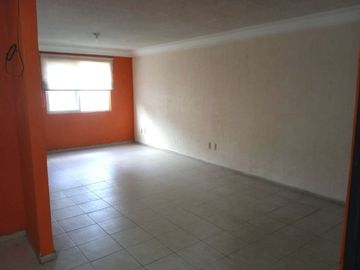CASA HABITACIÓN 2 PLANTAS, 3 RECAMARAS EN VILLAS DEL PEDREGAL. Se aceptan créditos