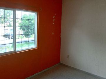 CASA HABITACIÓN 2 PLANTAS, 3 RECAMARAS EN VILLAS DEL PEDREGAL. Se aceptan créditos