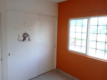 CASA HABITACIÓN 2 PLANTAS, 3 RECAMARAS EN VILLAS DEL PEDREGAL. Se aceptan créditos