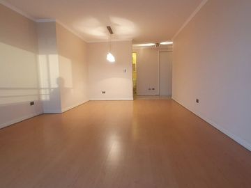 VERIDICA VENDE departamento 4D 4B 2E 1 Bod $UF 9.495