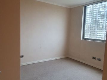 VERIDICA VENDE departamento 4D 4B 2E 1 Bod $UF 9.495
