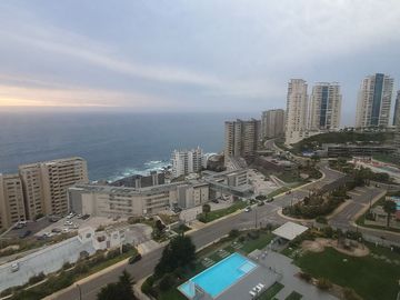 VERIDICA VENDE departamento 4D 4B 2E 1 Bod $UF 9.495