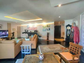 Luxury Condo for Sale at Siri Thara, Spacious Unit – Nearly 200 sq.m. with premium decor