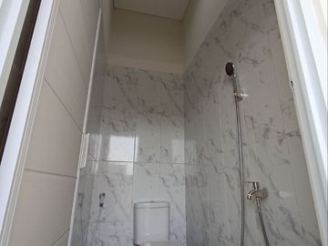 Rumah Dijual SIAP HUNI Di Jatibening Cikunir Bekasi Kota 2 Lantai Murah Perumahan Jual