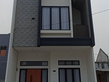 Rumah Dijual SIAP HUNI Di Jatibening Cikunir Bekasi Kota 2 Lantai Murah Perumahan Jual