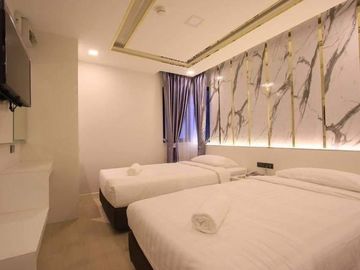 For Sale Luxury Hotel | Petchburi Road