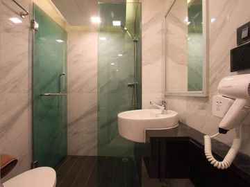 For Sale Luxury Hotel | Petchburi Road