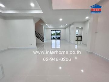 2-storey detached house, 121.1 sq.w., Krisada City Village, Lake and Park, Soi Bang Pla 18, Theparak Road, Old Sukhumvit Road, Bang Phli, Samut Prakan