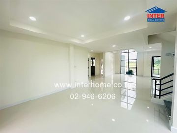 2-storey detached house, 121.1 sq.w., Krisada City Village, Lake and Park, Soi Bang Pla 18, Theparak Road, Old Sukhumvit Road, Bang Phli, Samut Prakan