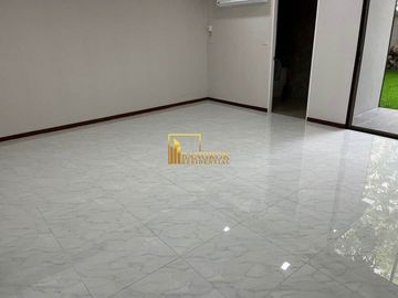 4 Bedroom Townhouse For Rent or Sale in Thonglor
