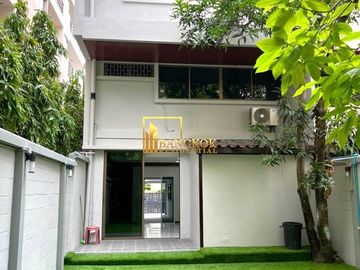 4 Bedroom Townhouse For Rent or Sale in Thonglor