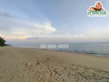 บ้านเดี่ยวชั้นเดียว บ้านพักเพวิลล์ ติดชายหาดสวนสน ตำบลรากพง อำเภอแกลง ระยอง